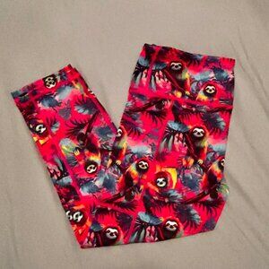 Constantly Varied Gear CVG - Hang in There sloth Leggings - Capri length medium